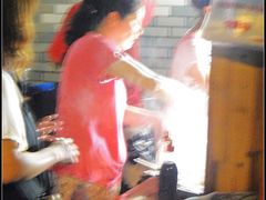 店员-潘国仙耳光馄饨(黄家阙路店)