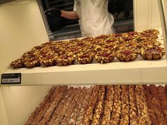 -HOT CRUSH趁热集合·现烤面包(环球港店)