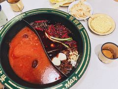 番茄鸳鸯锅底-有拈头成都市井火锅(老门东店)