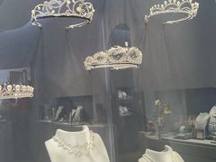 -HEFANG Jewelry何方珠宝(IFS店)