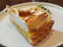 -Chom Cafe and Restaurant