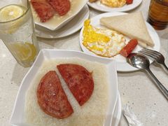 -香港新发烧腊茶餐厅(水围店)