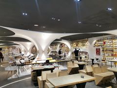 -钟书阁(珍园店)