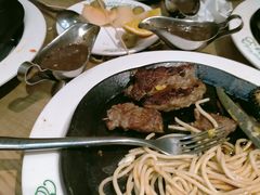 -豪约客牛排(百大奥莱店)
