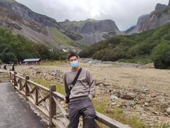 -峡谷浮石林景区