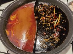 -鹿鸣山草本茶香火锅(园西路店)