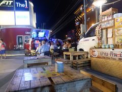 -滨海尚泰美食广场