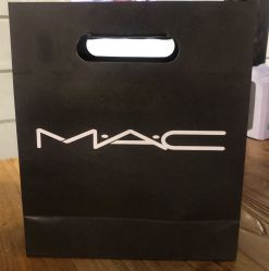 -M·A·C