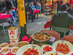 -龙巢盱眙龙虾·牛蛙·烧烤宵夜(八卦岭店)