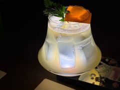 -FOUR PLAY BAR