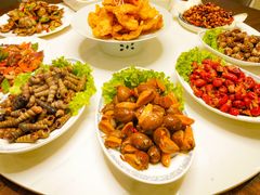 -鑫渔港海鲜本地菜·山海关浑锅(东戴河店)