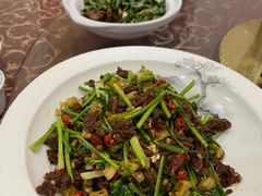-湖南人家湘菜馆(镇江路店)