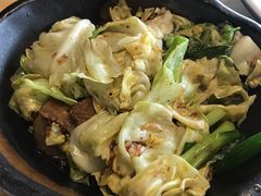 手撕包菜-关东小磨东北菜(上海长风大悦城店)