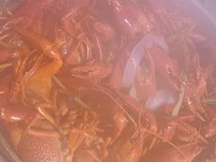 高压锅小龙虾-蚝魁竹笼蒸生蚝 余杭店
