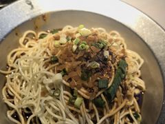凉面-巴厘龙虾·榜首油焖大虾(音乐学院·沿江酒馆店)
