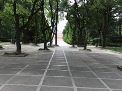 -上海市龙华烈士陵园