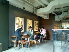 -星巴克(杭州湖滨银泰E区店)