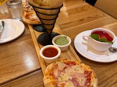 -城市大道红炉披萨烘焙坊