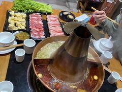 -果松木炭酸菜铜火锅·外婆参鸡汤