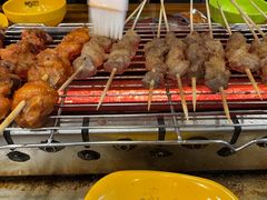 -哈尔滨小酒馆·鲜肉现穿自助烧烤(康新花园店)