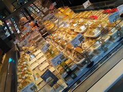 -巴黎贝甜(大宁国际商业广场店)