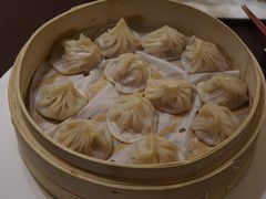 蟹粉小笼-RIVIERA 松鹤楼(外滩店)