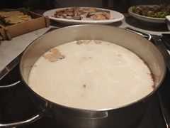 -尚尚仙·酸汤猪手·猪肚鸡火锅(华联万柳购物中心店)