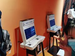 -不可思议减压馆·解压博物馆·摔碗发泄·团建定制
