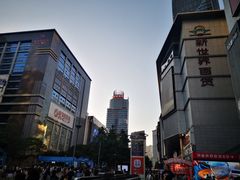 -观音桥步行街