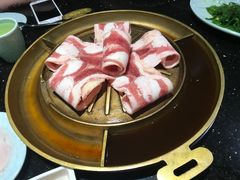 -猪啊牛呀羊啊铜盘烤肉(正大广场店)