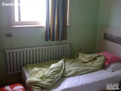 斑驳的墙壁-为公商旅酒店(北京大学口腔医院魏公村总院店)