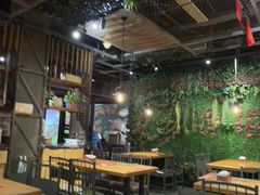 -琥珀老六龙虾(四里河店)