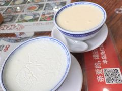 -周大娘牛乳(旧寨古村总店)