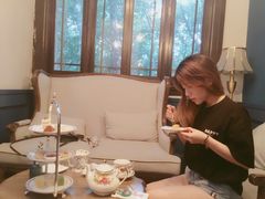 美女-也枫·小黄楼(南山路旗舰店)