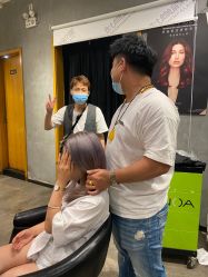 -时尚殿堂明星门店