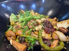 -醉人椒麻辣香锅(上地华联店)