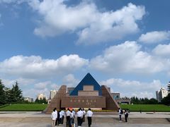 -上海市龙华烈士陵园