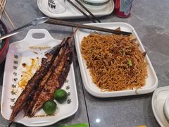 -威记烧嘢·南宁烧烤·超级生牛(绿地店)