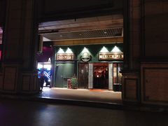 -Hooley's活利仕西餐厅(珠江新城店)