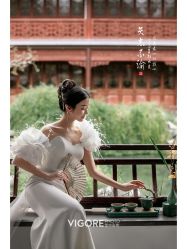 -雪中彩影婚纱摄影·微光艺术中心