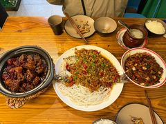 -堂瓦里·33年传统赣菜(第一街区店)