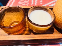 云南纂新奶白酒-火塘云南烧烤大排档