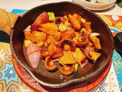-云海肴·汽锅鸡·云南代表菜(天山百盛优客店)