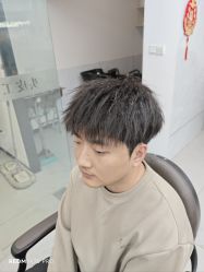 -尤司男士国潮理发馆