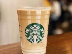 燕麦丝绒拿铁-星巴克臻选(上海中环广场2F店)