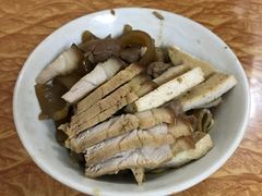 -松树干拌面店