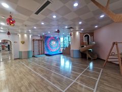 -星空布洛早教·托育(滨江店)