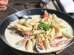 -SISTERS BAR RESTAURANT川意酒馆(嘉善老市H楼店)