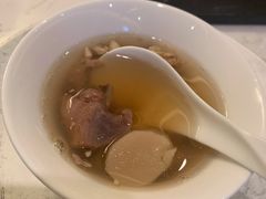 椰子八宝鸡汤-闻见中国海南菜(K11店)