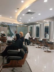 点击看大图 -八佰伴8008星级形象店